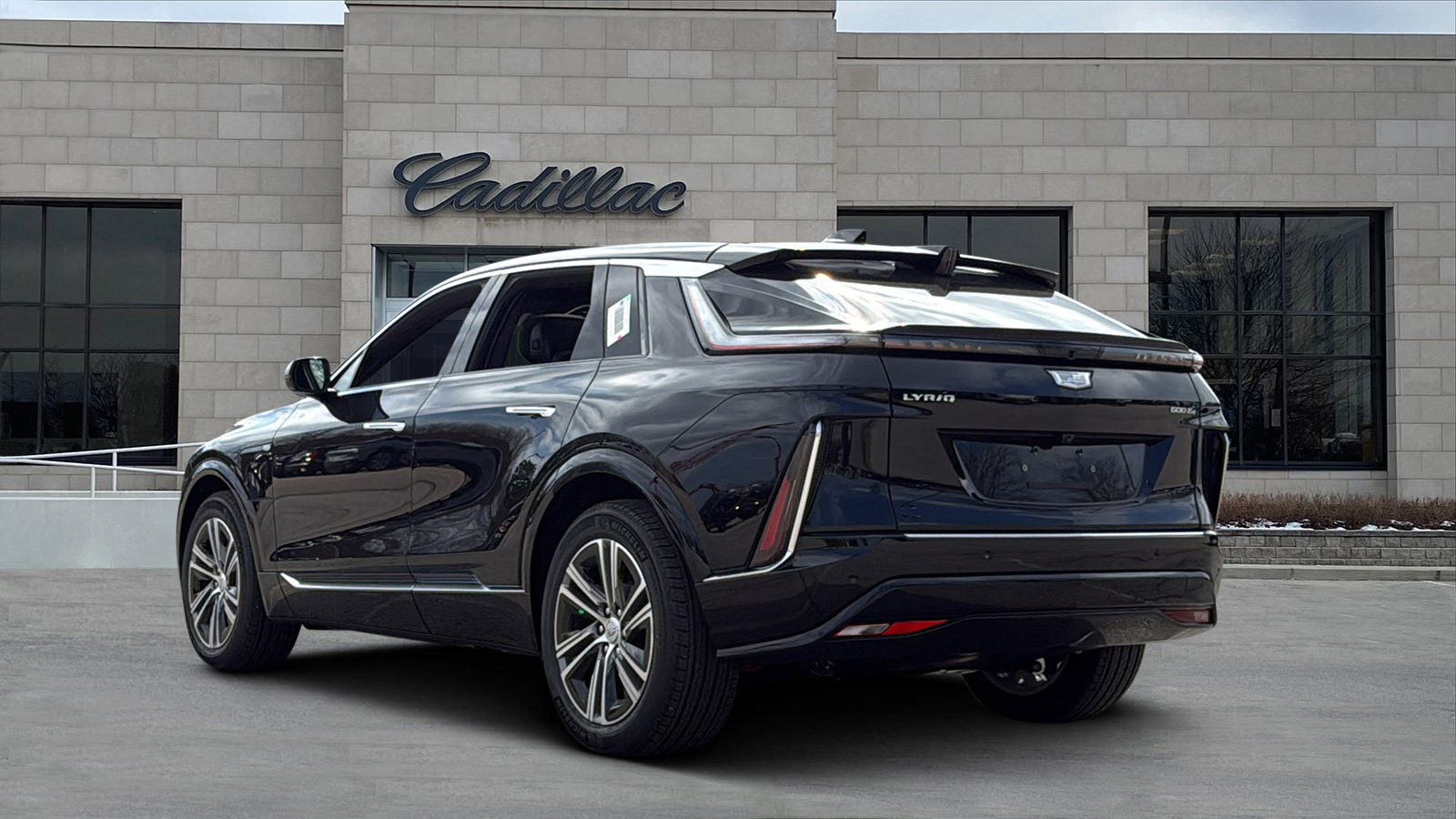 New 2026 Cadillac Lyriq Premium Luxury w/ LPO, Floor Liner Package AWD/4WD image 4