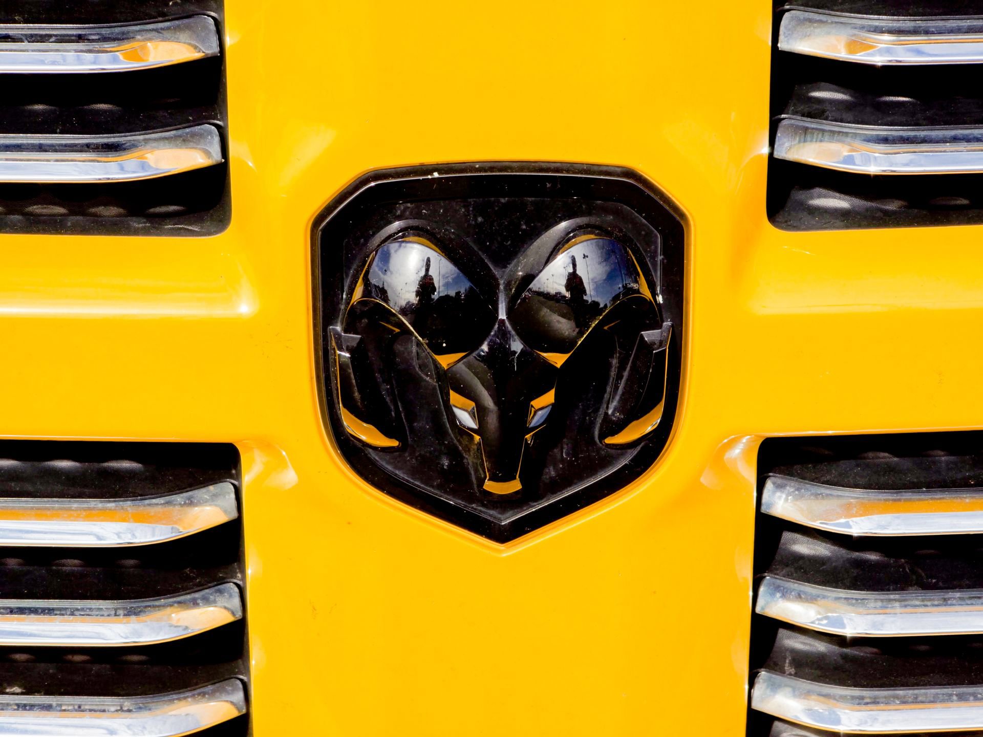 Used 2016 RAM 1500 Sport w/ Stinger Yellow Sport Package image 3