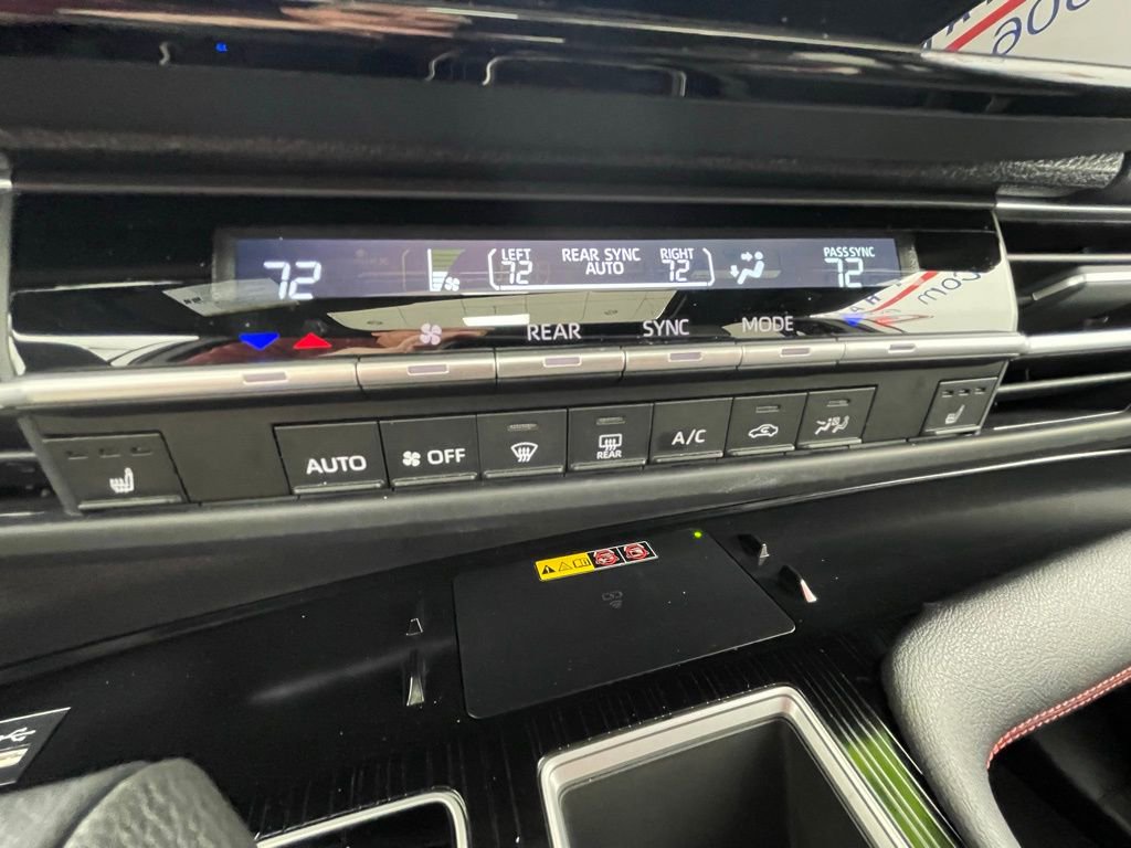 Used 2025 Toyota Sienna XSE image 25