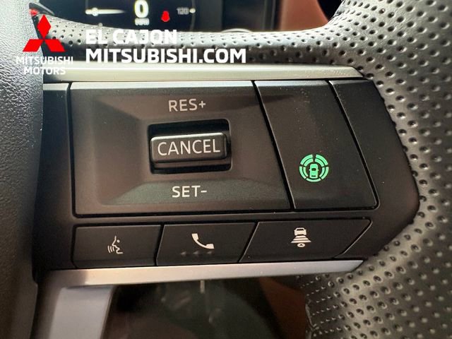 Used 2025 Mitsubishi Outlander SEL FWD image 20