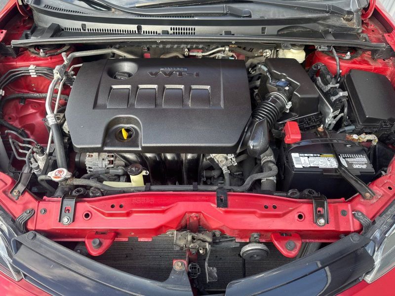 Used 2017 Toyota Corolla LE image 38