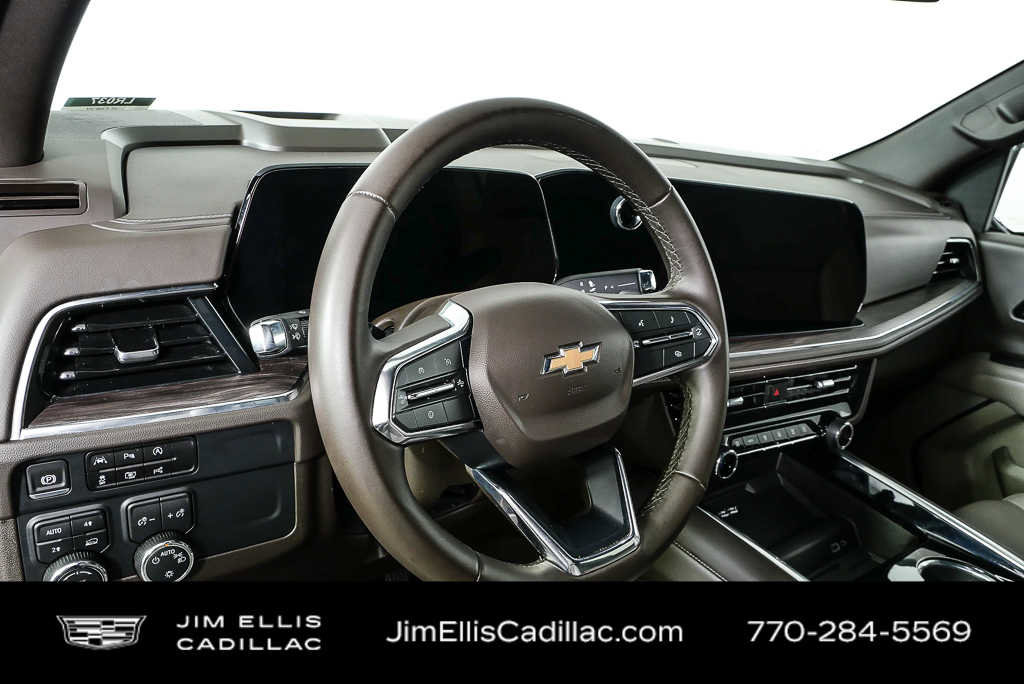 Used 2025 Chevrolet Tahoe LT AWD/4WD image 4