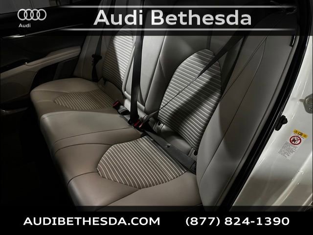 Used 2018 Toyota Camry SE w/ Moonroof Package image 28