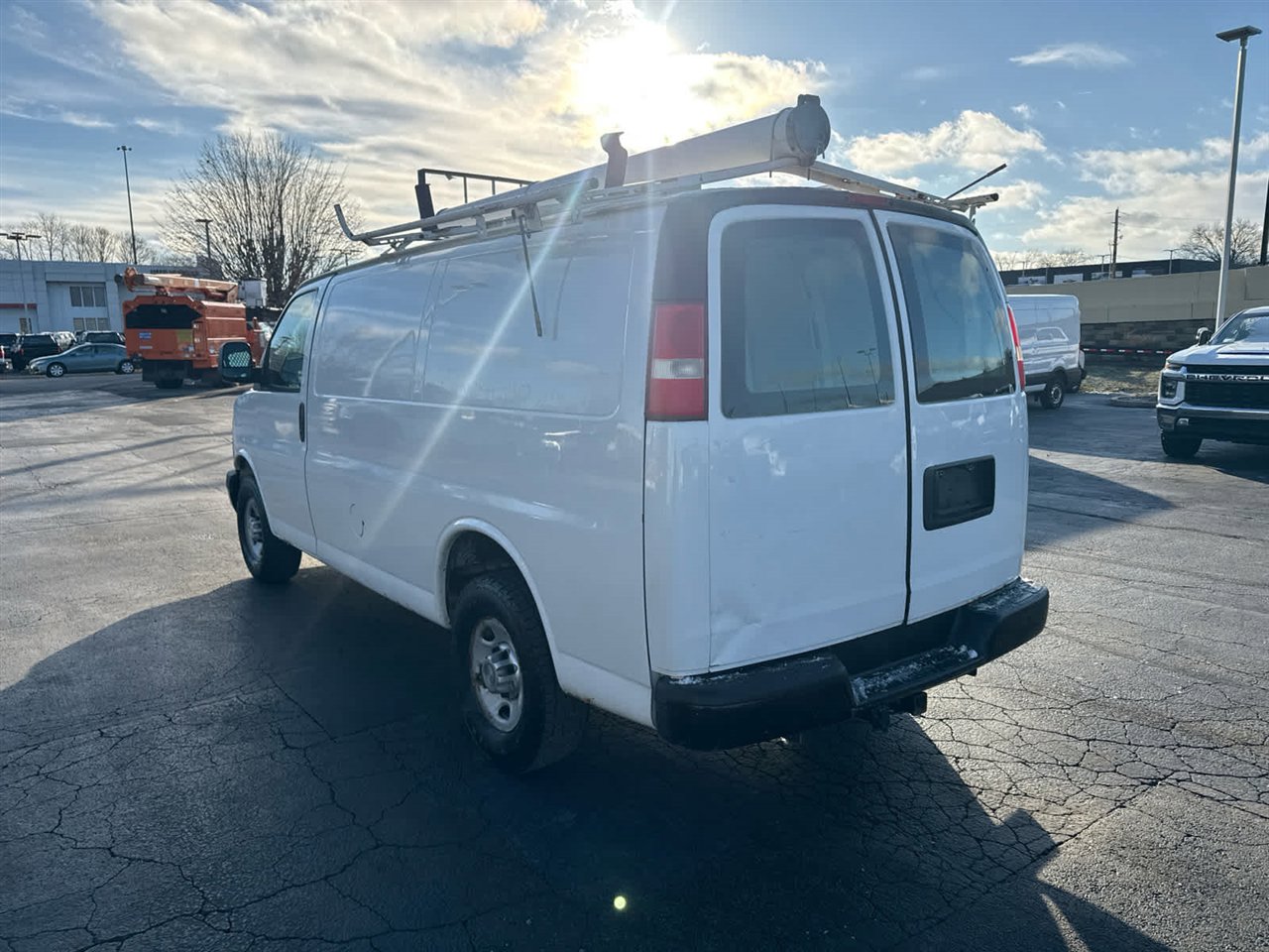 Used 2012 Chevrolet Express 2500 image 6
