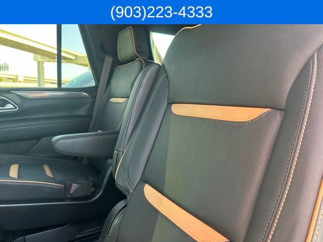 Used 2024 GMC Yukon AT4 w/ Technology Package AWD/4WD image 29