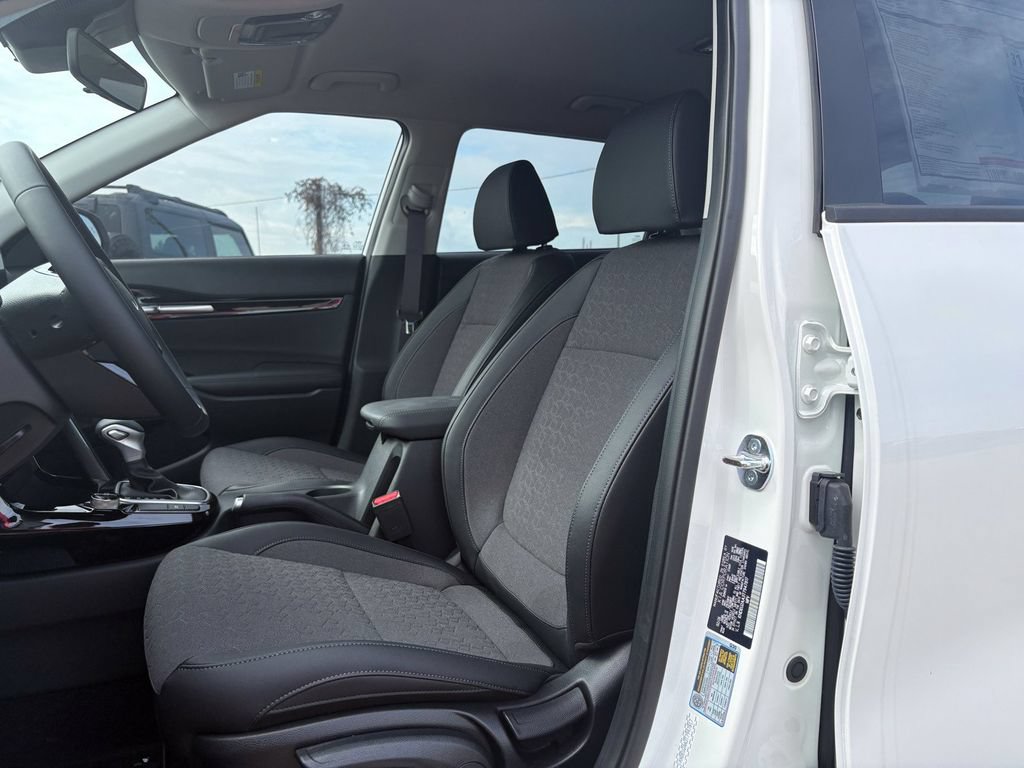 New 2026 Kia Seltos S FWD image 11