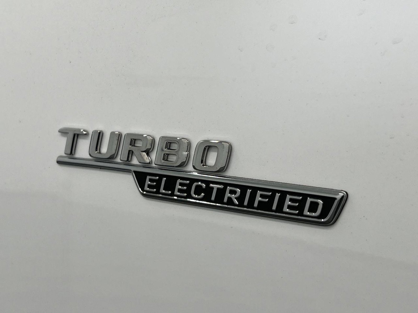 New 2025 Mercedes-Benz GLC 43 AMG 4MATIC image 29