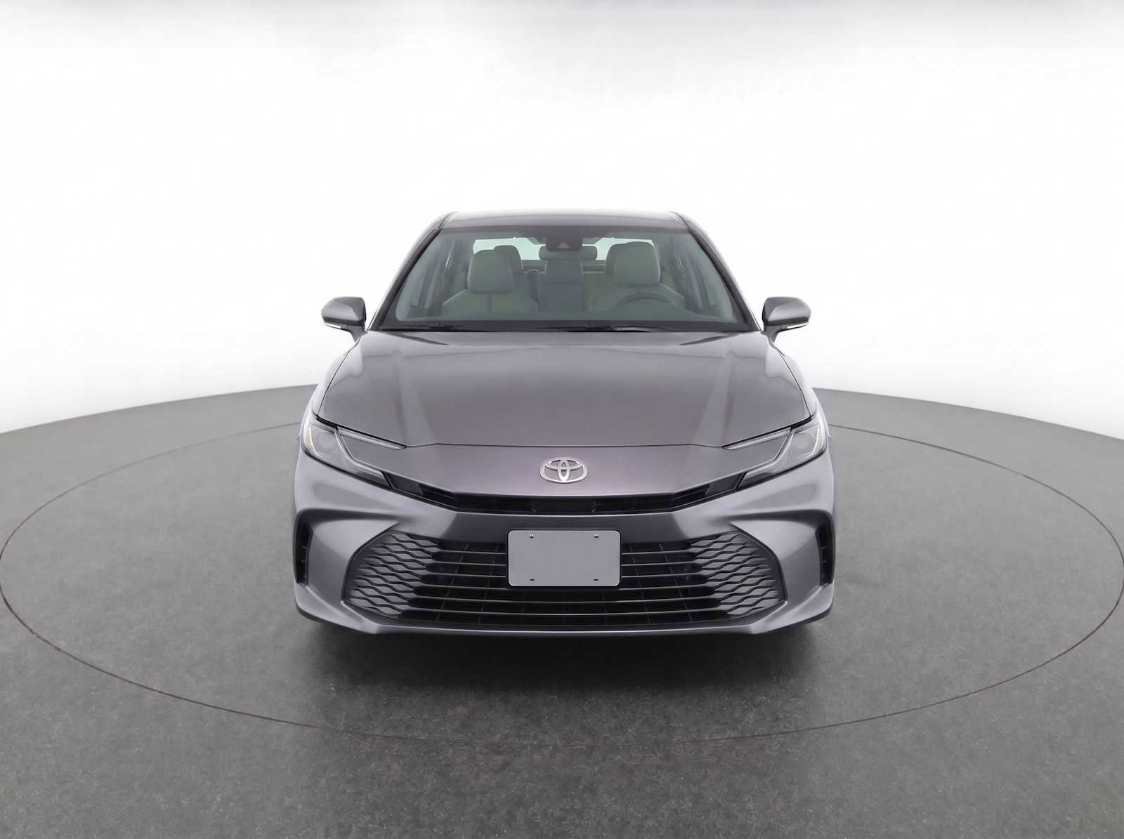 Used 2026 Toyota Camry XLE w/ Premium Package AWD/4WD image 2