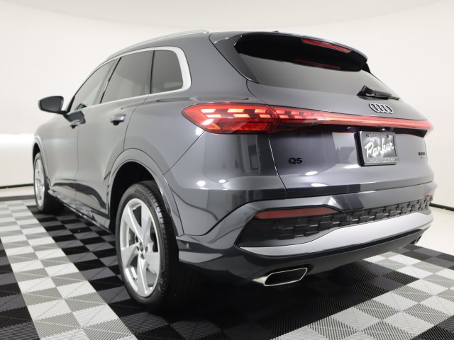 Certified 2025 Audi Q5 Premium Plus w/ Premium Plus AWD/4WD image 3