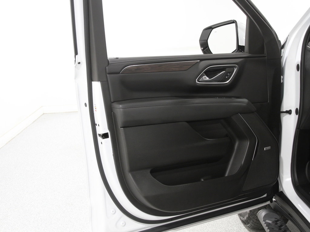 Certified 2023 Chevrolet Tahoe Z71 w/ Luxury Package image 4