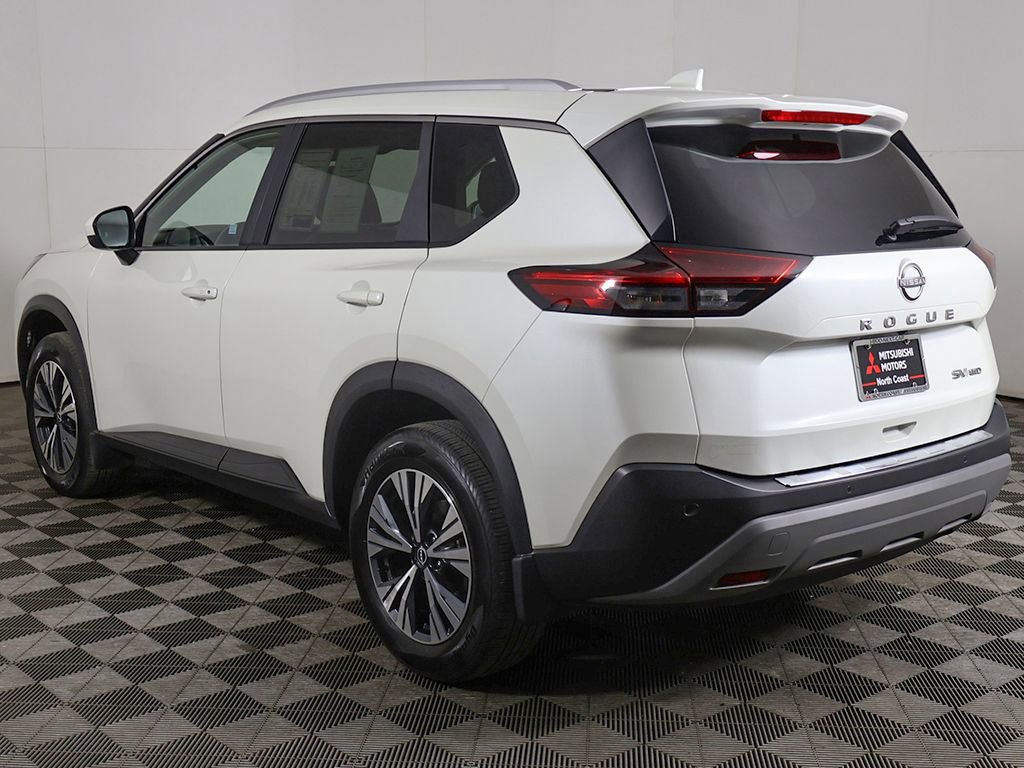 Used 2023 Nissan Rogue SV w/ SV Premium B Package AWD/4WD image 9