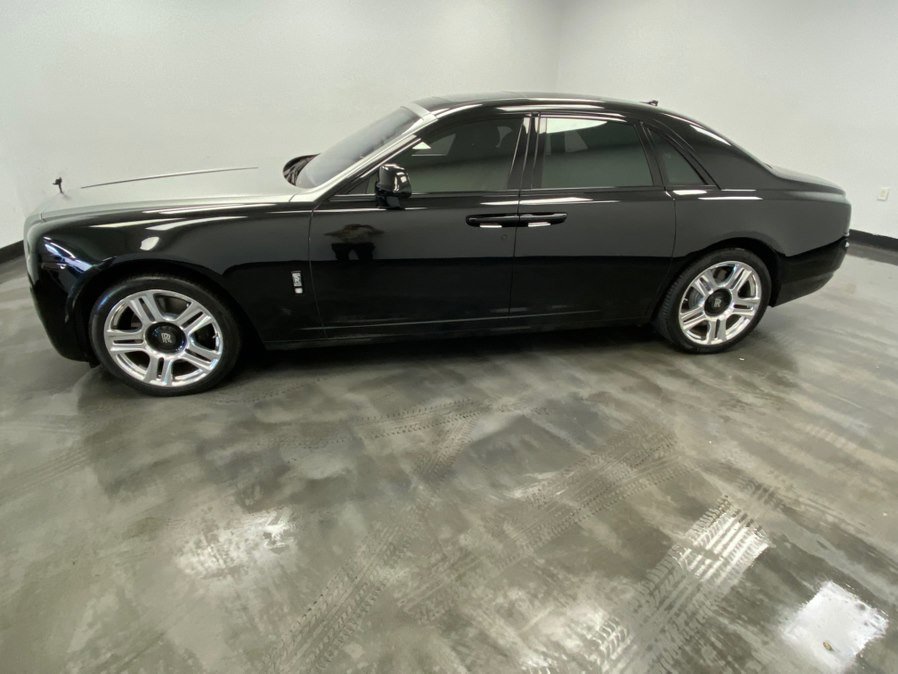 Used 2015 Rolls-Royce Ghost image 3