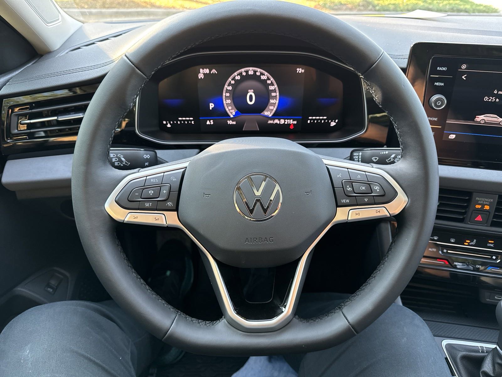 New 2026 Volkswagen Jetta SE FWD image 6