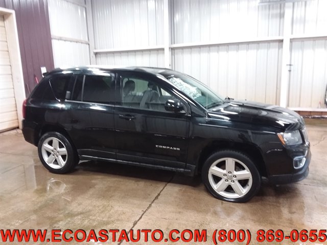 Used 2014 Jeep Compass Latitude FWD image 3