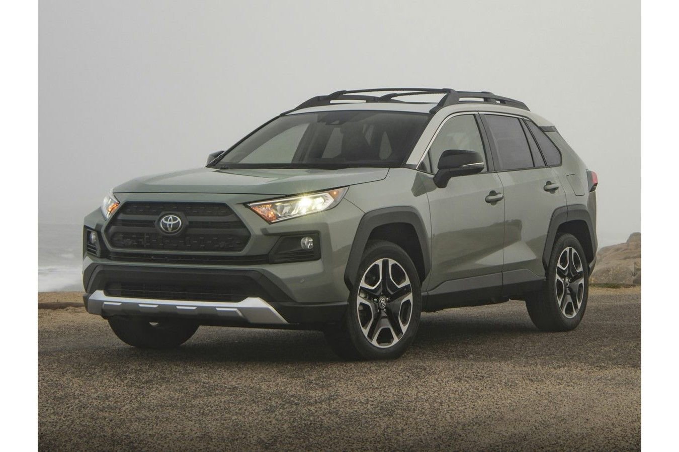Used 2020 Toyota RAV4 Adventure image 2