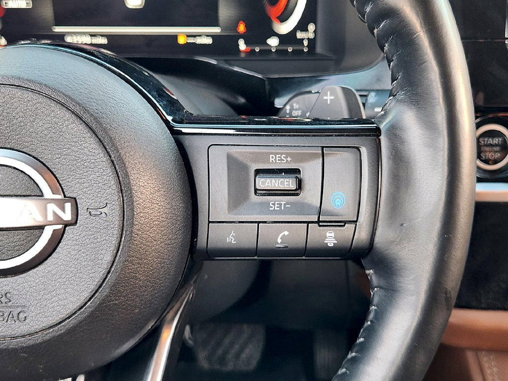 Used 2023 Nissan Pathfinder Platinum AWD/4WD image 28