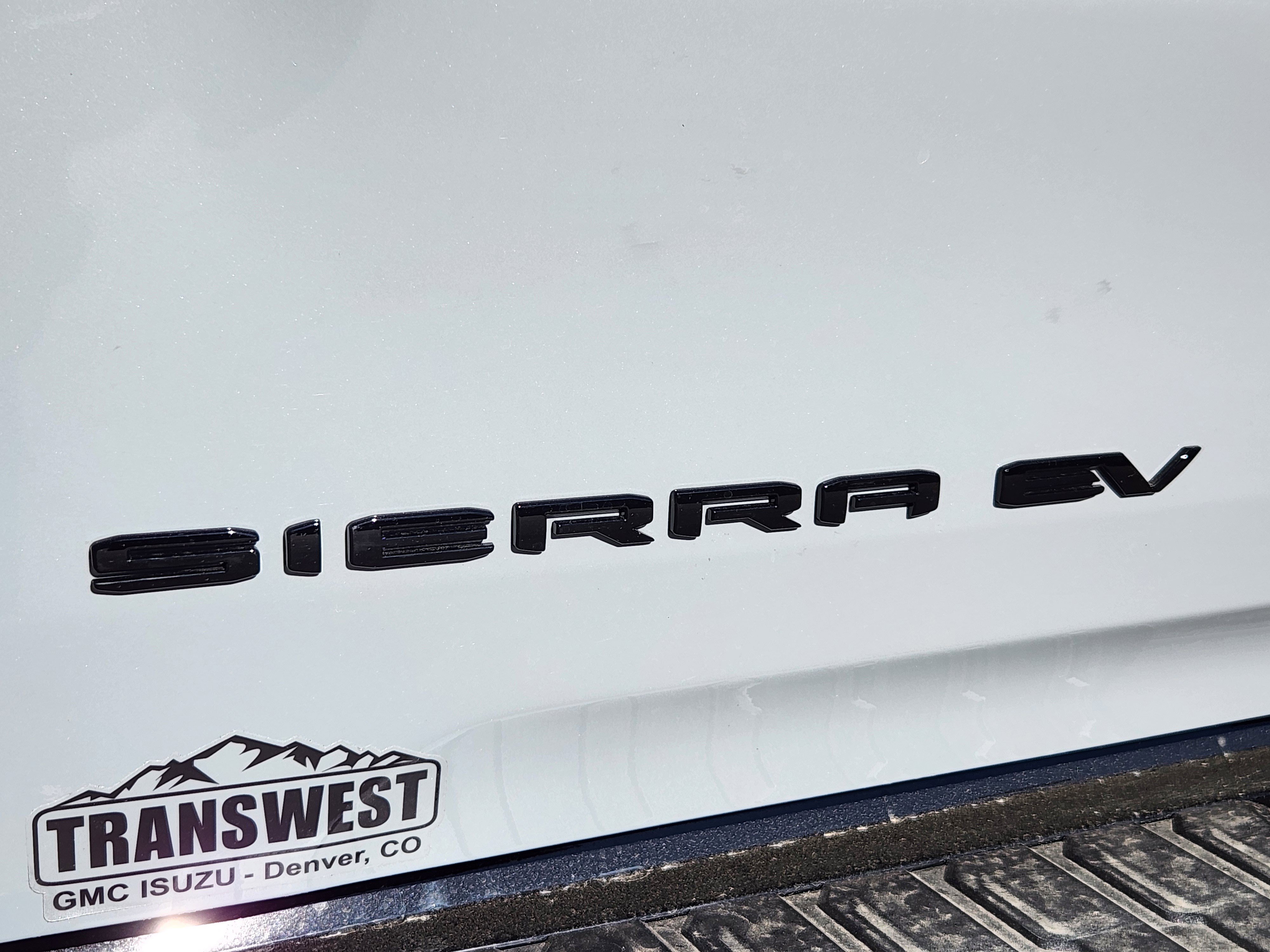 New 2026 GMC Sierra EV Elevation w/ LPO, Elevation Dark Package image 14