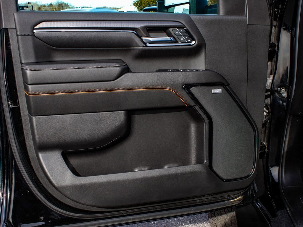 Used 2024 GMC Sierra 3500 AT4 w/ AT4 Premium Plus Package image 8