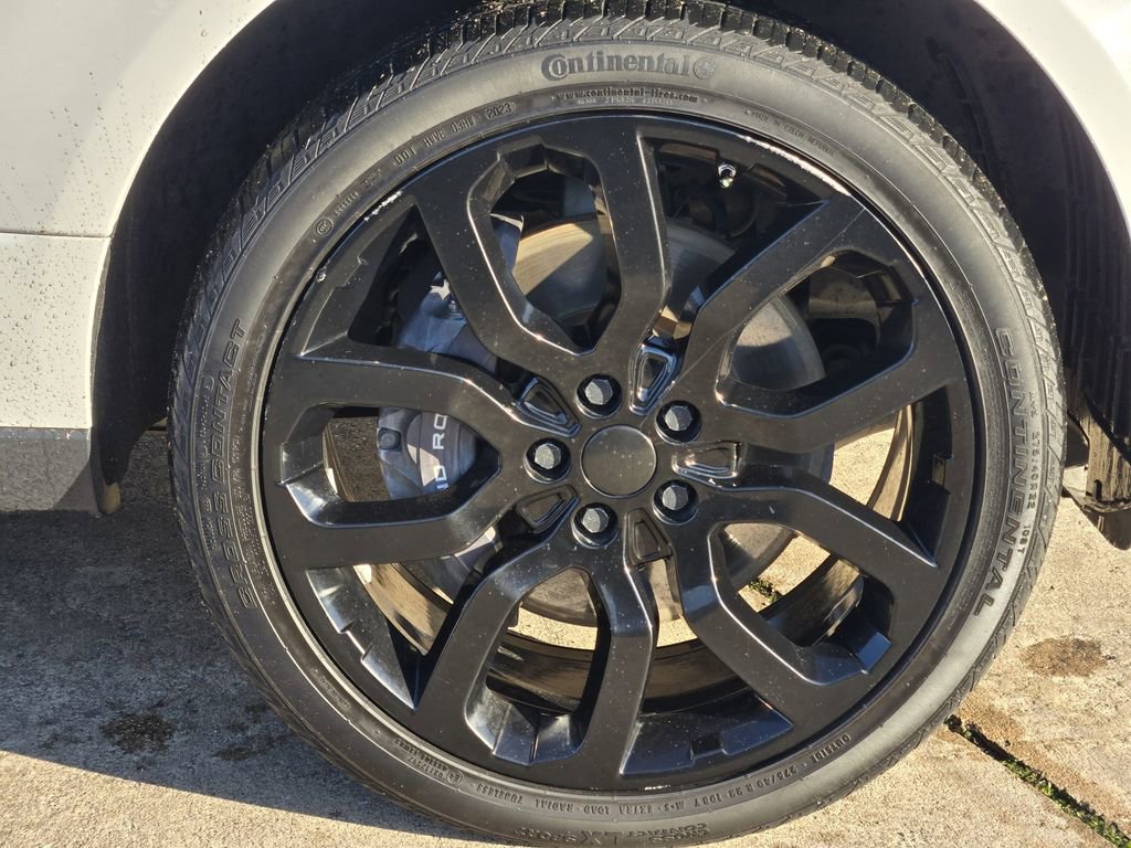 Used 2018 Land Rover Range Rover Long Wheelbase Supercharged image 14