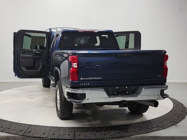 Used 2022 Chevrolet Silverado 3500 LT w/ Convenience Package image 14