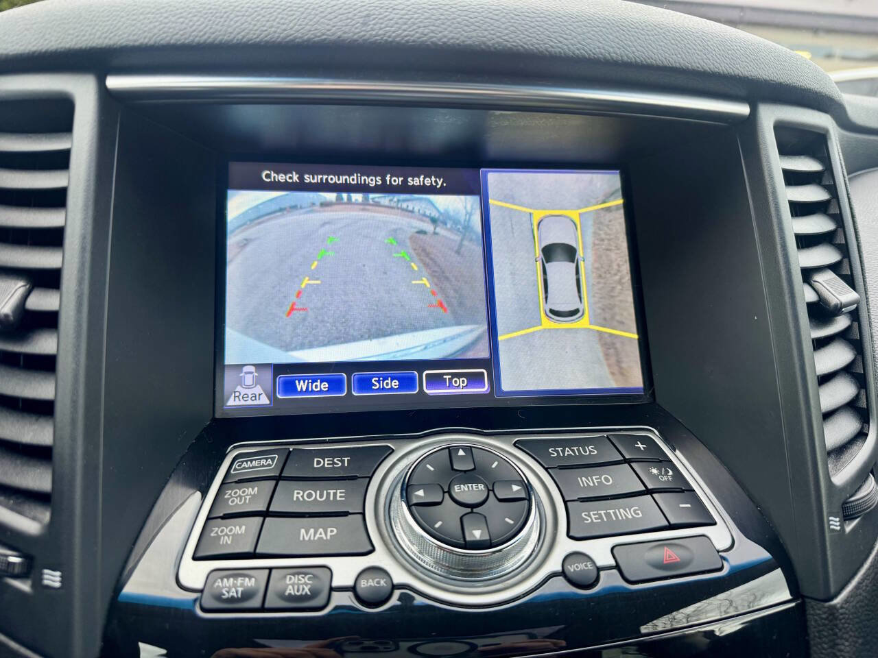 Used 2010 INFINITI FX35 AWD w/ Navigation Pkg image 30