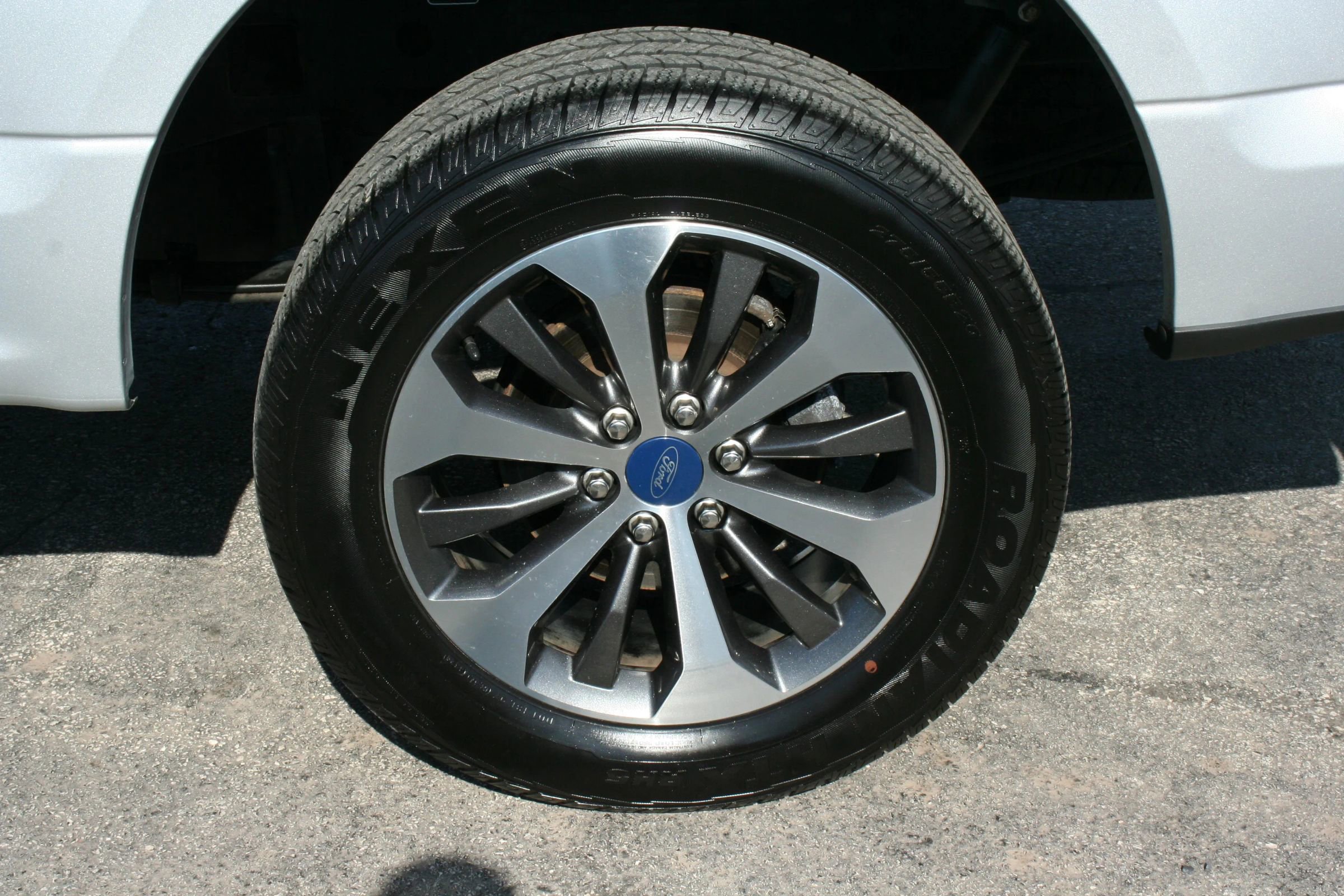 Used 2019 Ford F150 XL w/ Equipment Group 101A Mid image 6