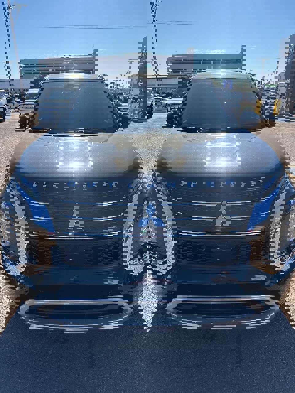 Used 2023 Mitsubishi Outlander SE Black Edition image 3