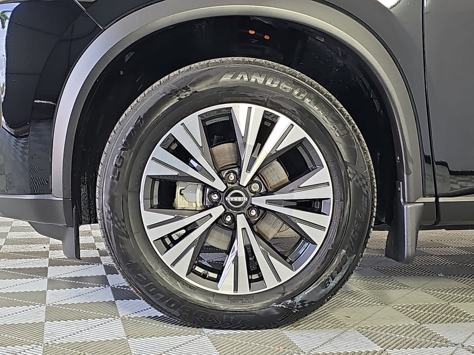 Used 2023 Nissan Rogue SV FWD image 10