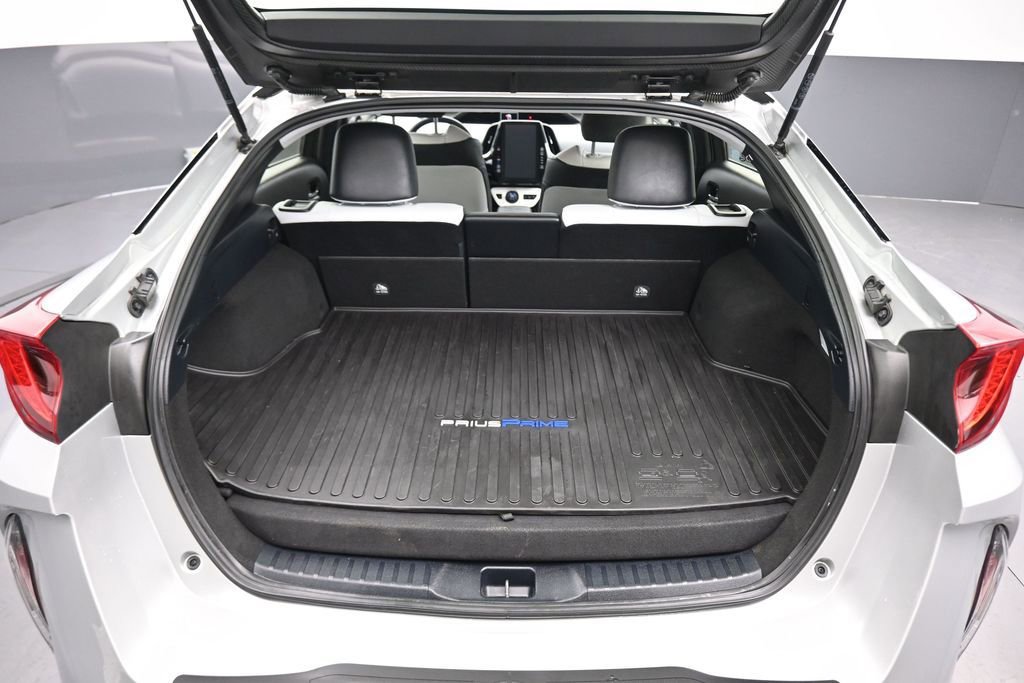 Used 2017 Toyota Prius Prime Premium FWD image 41