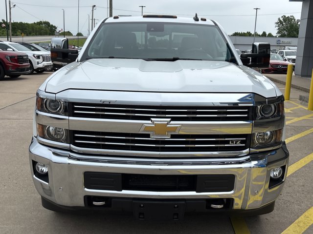 Used 2015 Chevrolet Silverado 3500 LTZ w/ Duramax Plus Package AWD/4WD image 12