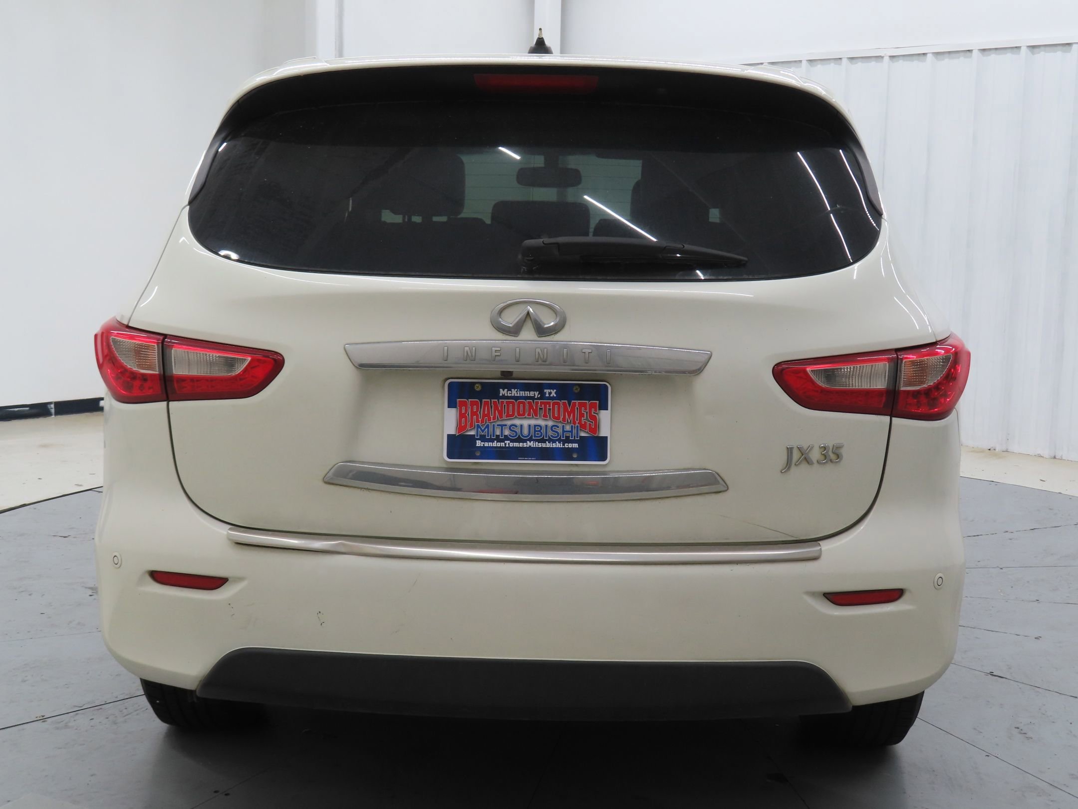 Used 2013 INFINITI JX35 FWD w/ Premium Pkg image 4
