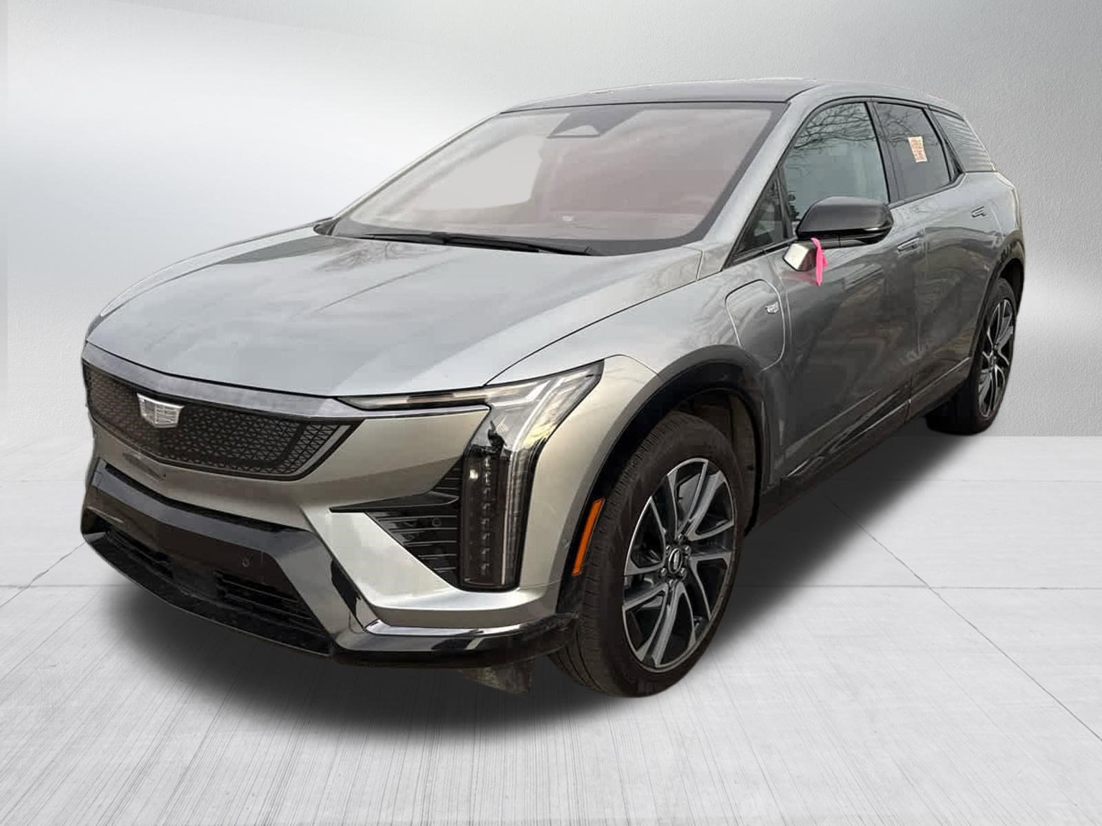 Used 2025 Cadillac Optiq Sport 2 w/ LPO, Floor Liner Package image 3