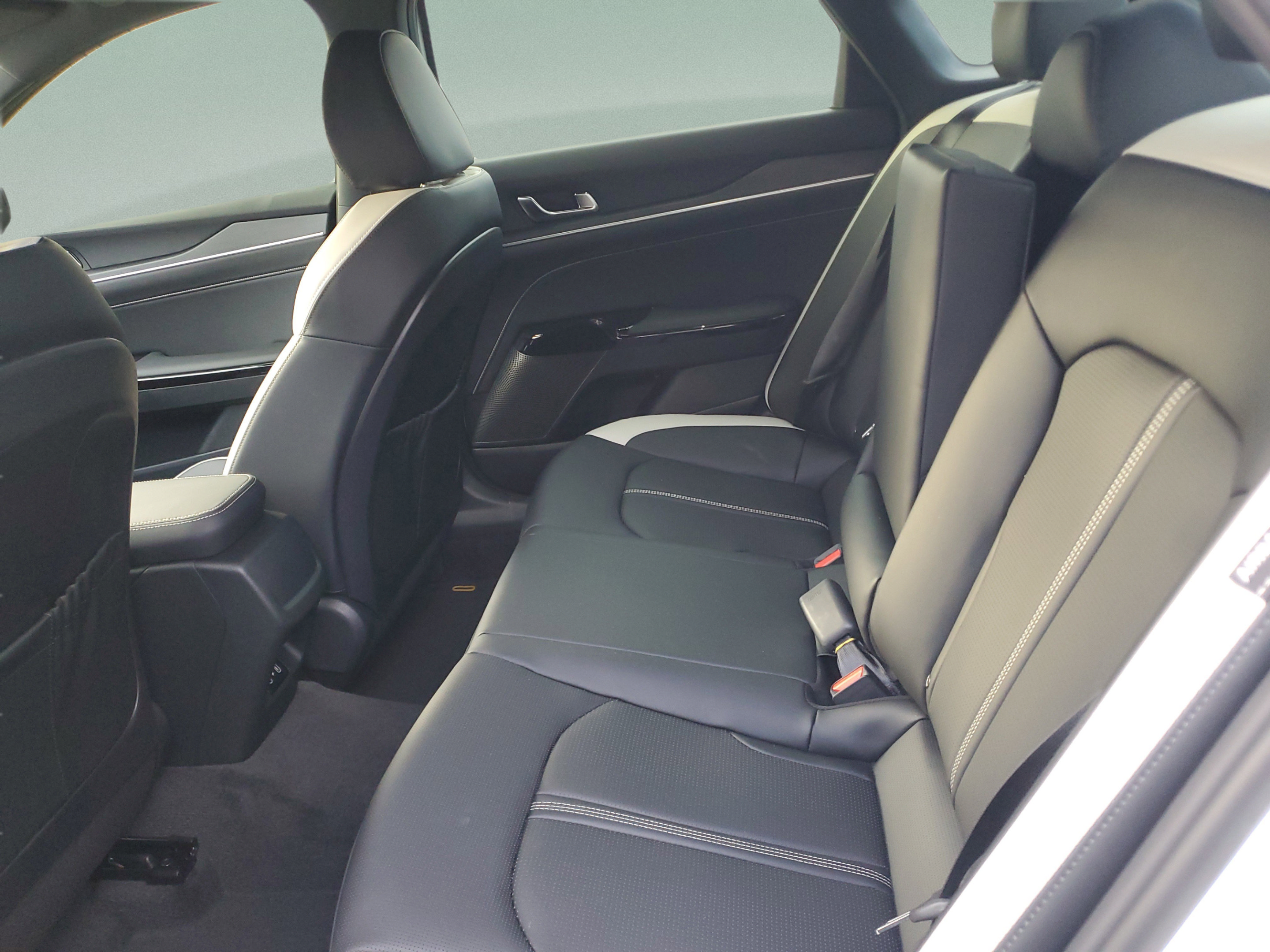 New 2026 Kia K5 GT-Line w/ GT-Line Premium Package FWD image 7