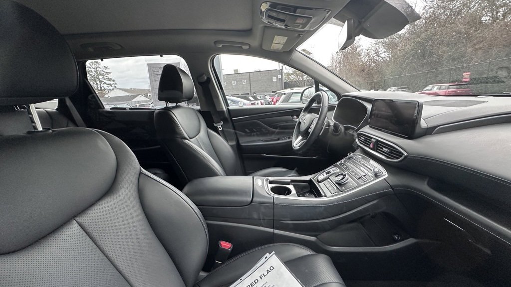 Used 2023 Hyundai Santa Fe SEL Premium image 7