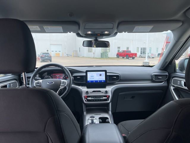 Used 2022 Ford Explorer XLT image 33