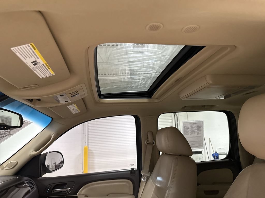 Used 2012 GMC Yukon XL Denali AWD/4WD image 20