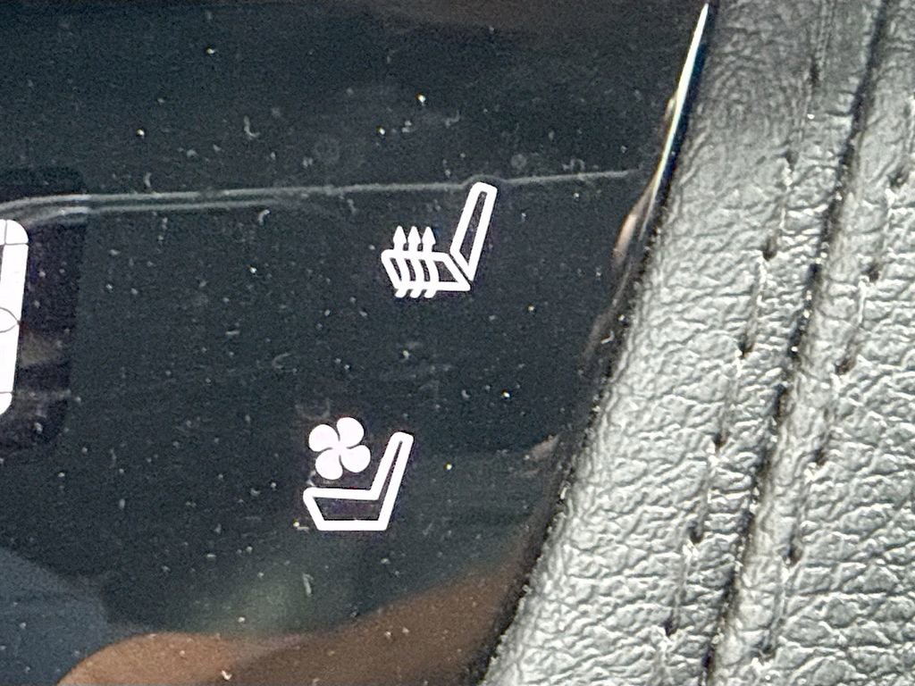 Used 2023 Cadillac XT5 Premium Luxury image 22