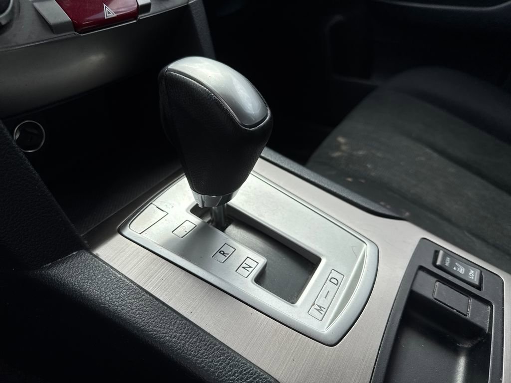 Used 2013 Subaru Legacy 2.5i Premium AWD/4WD image 21