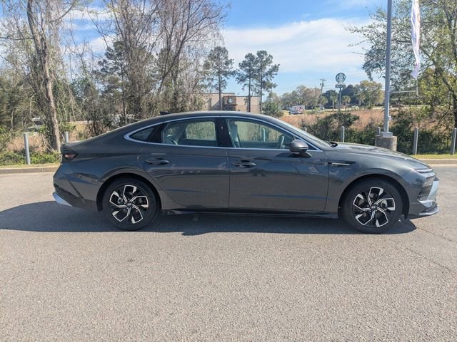 Used 2025 Hyundai Sonata SEL image 2