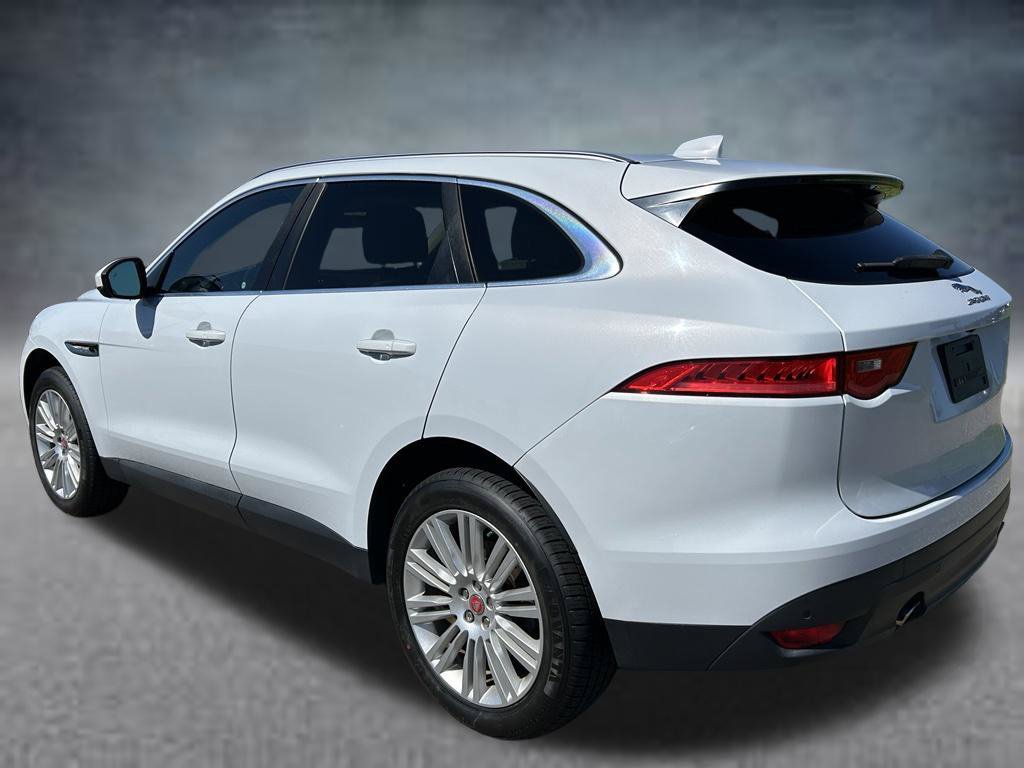 Used 2019 Jaguar F-PACE Premium AWD/4WD image 3