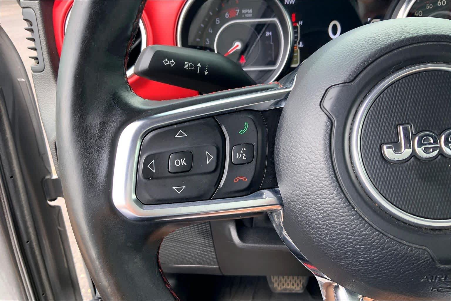 Used 2018 Jeep Wrangler Unlimited Rubicon AWD/4WD image 24