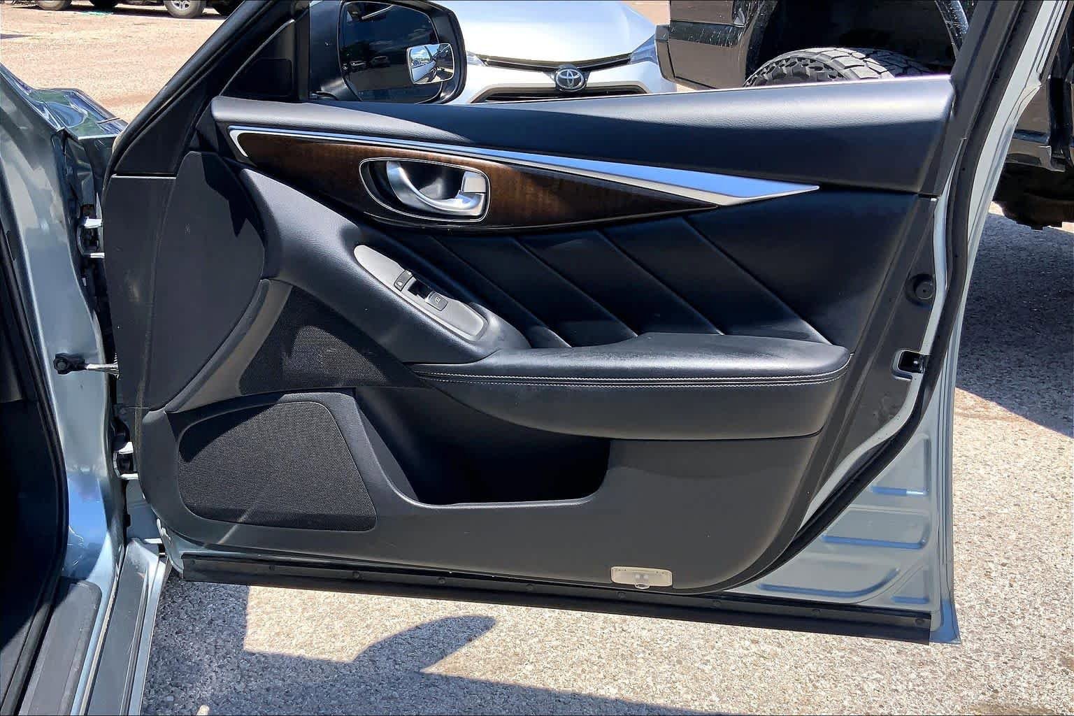 Used 2018 INFINITI Q50 Luxe AWD/4WD image 22