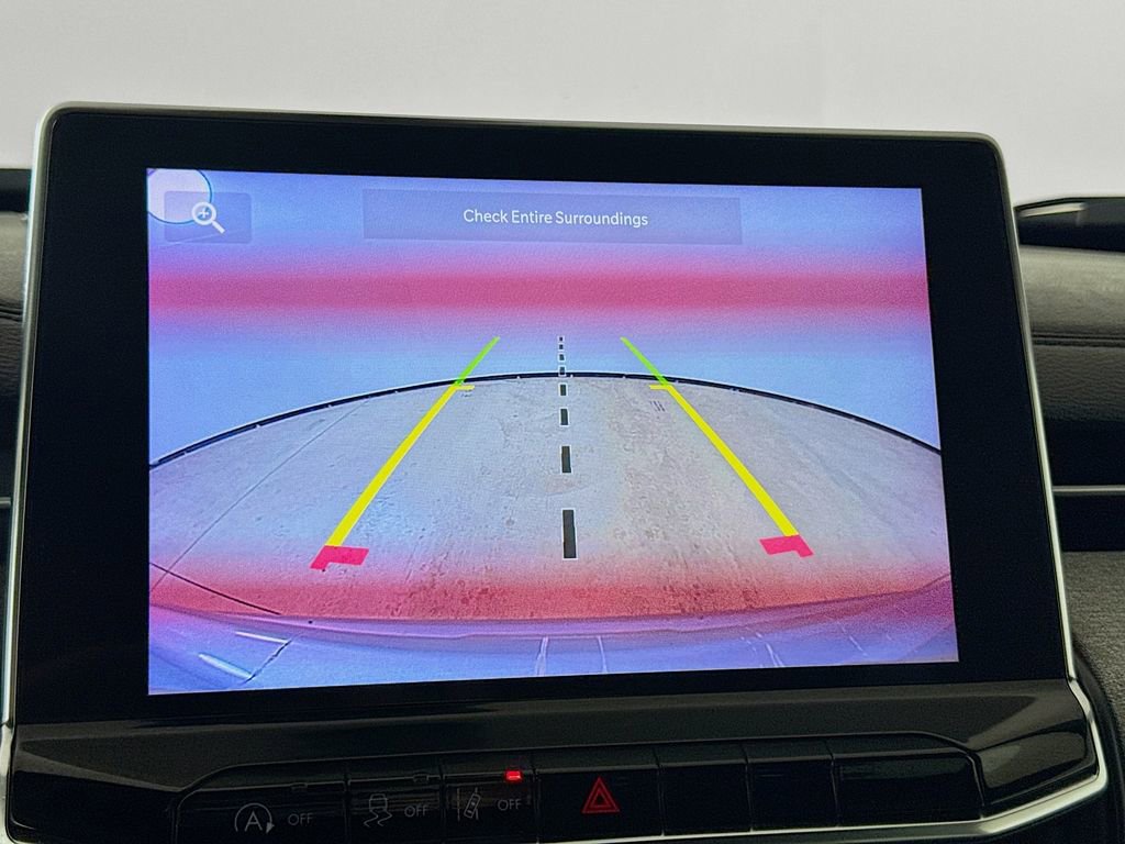 Certified 2024 Jeep Compass Latitude image 18