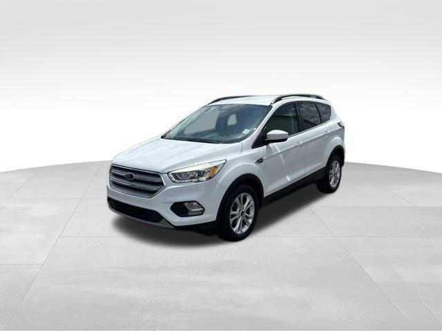 Used 2017 Ford Escape SE w/ Equipment Group 201A AWD/4WD image 3