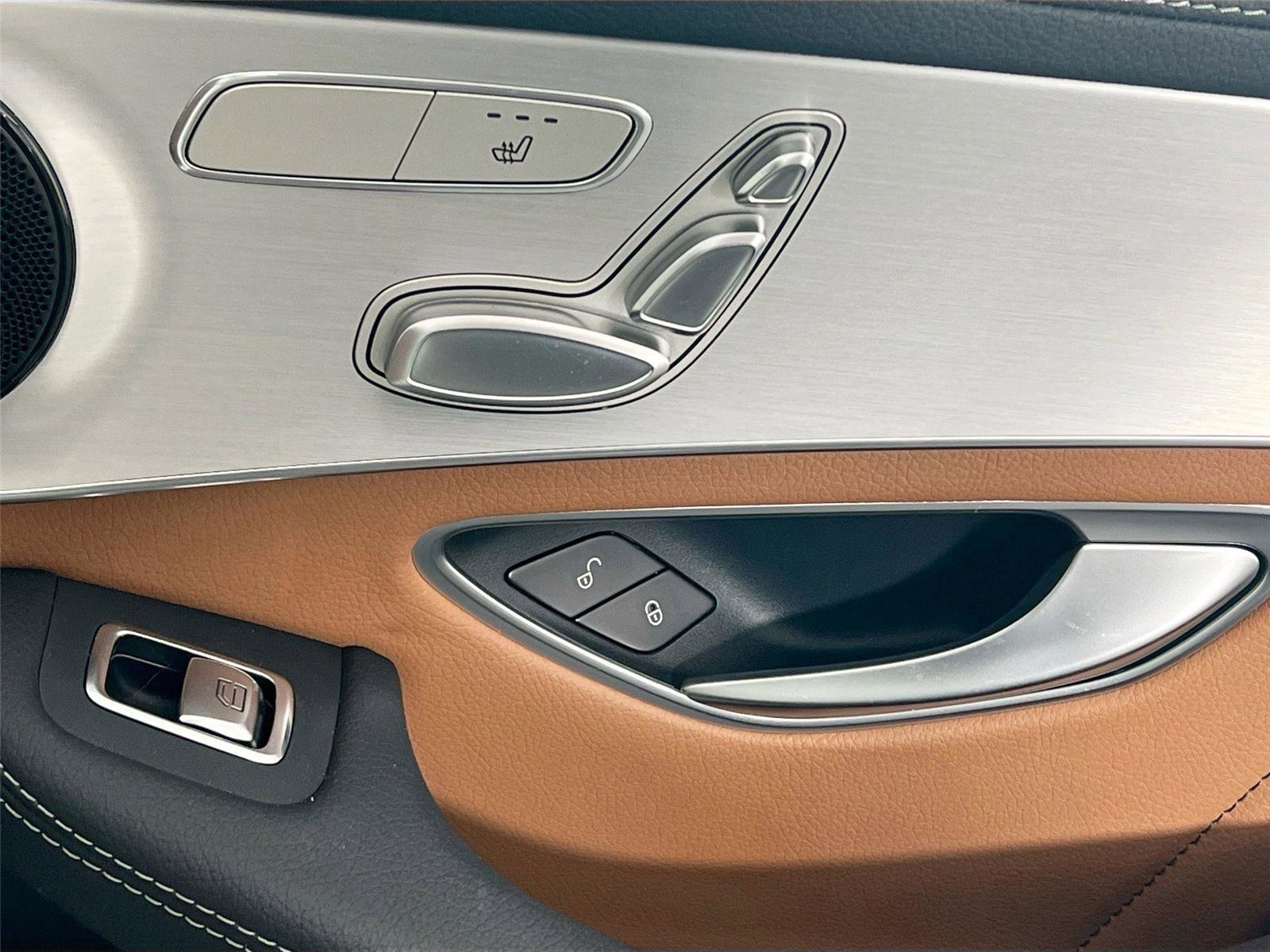 Used 2022 Mercedes-Benz GLC 300 4MATIC Coupe image 24