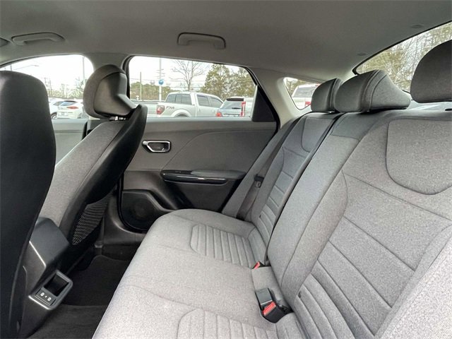 Used 2025 Kia K4 EX image 12