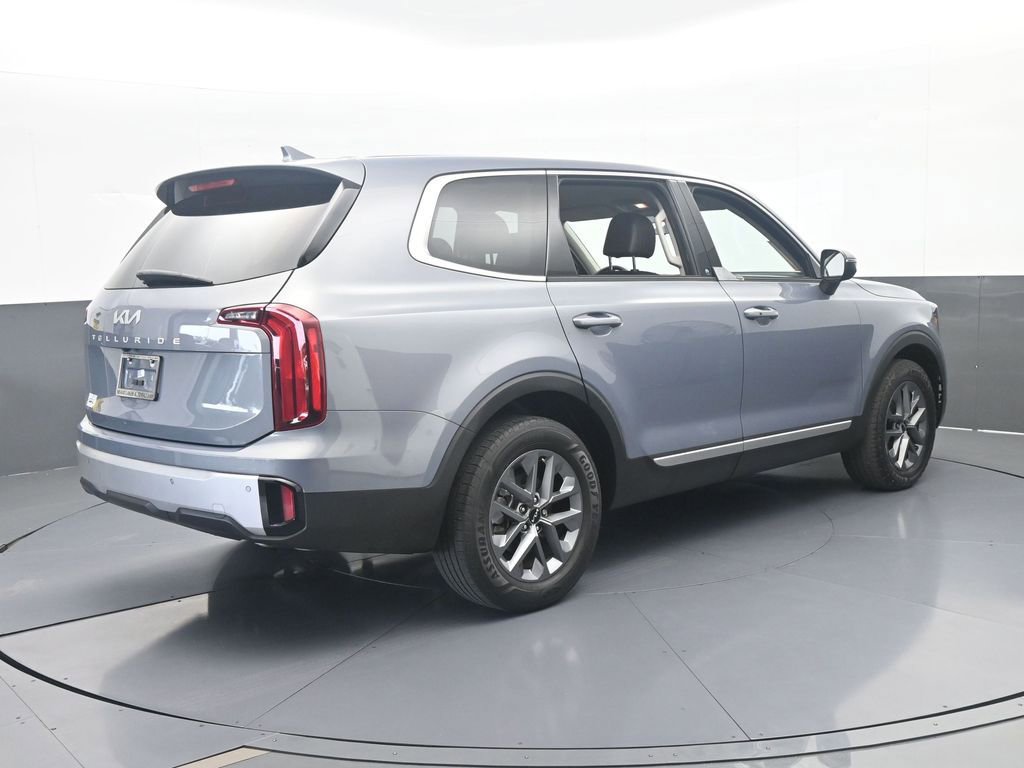 Used 2024 Kia Telluride LX FWD image 6