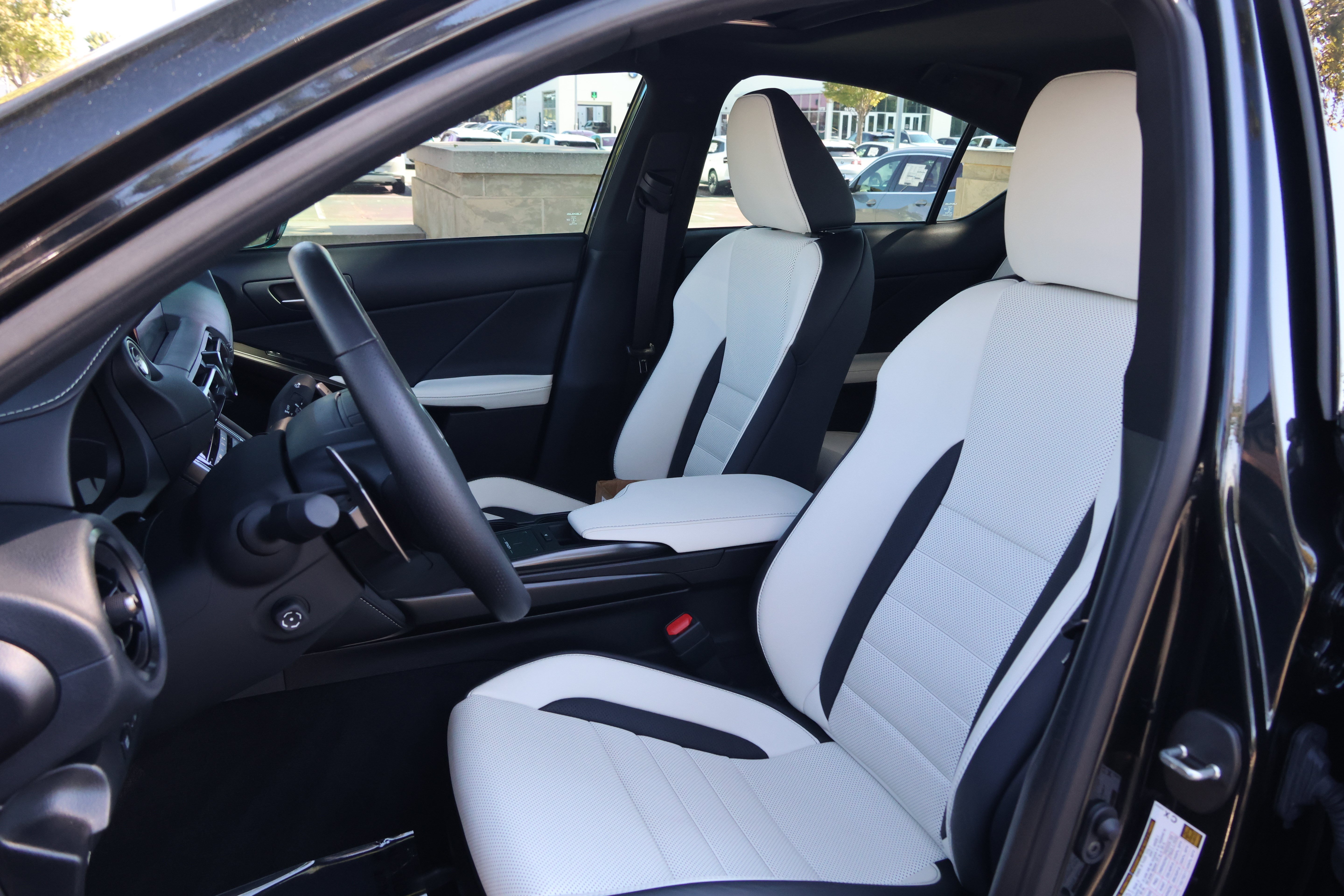 Certified 2025 Lexus IS 350 F Sport RWD image 35