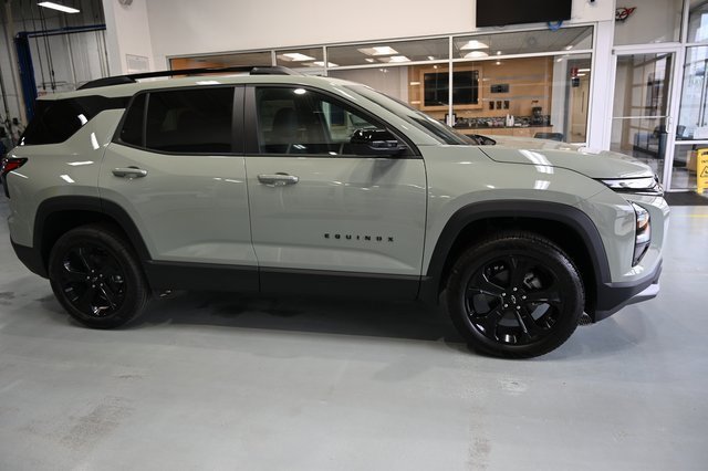 New 2026 Chevrolet Equinox LT w/ Convenience Package II image 4