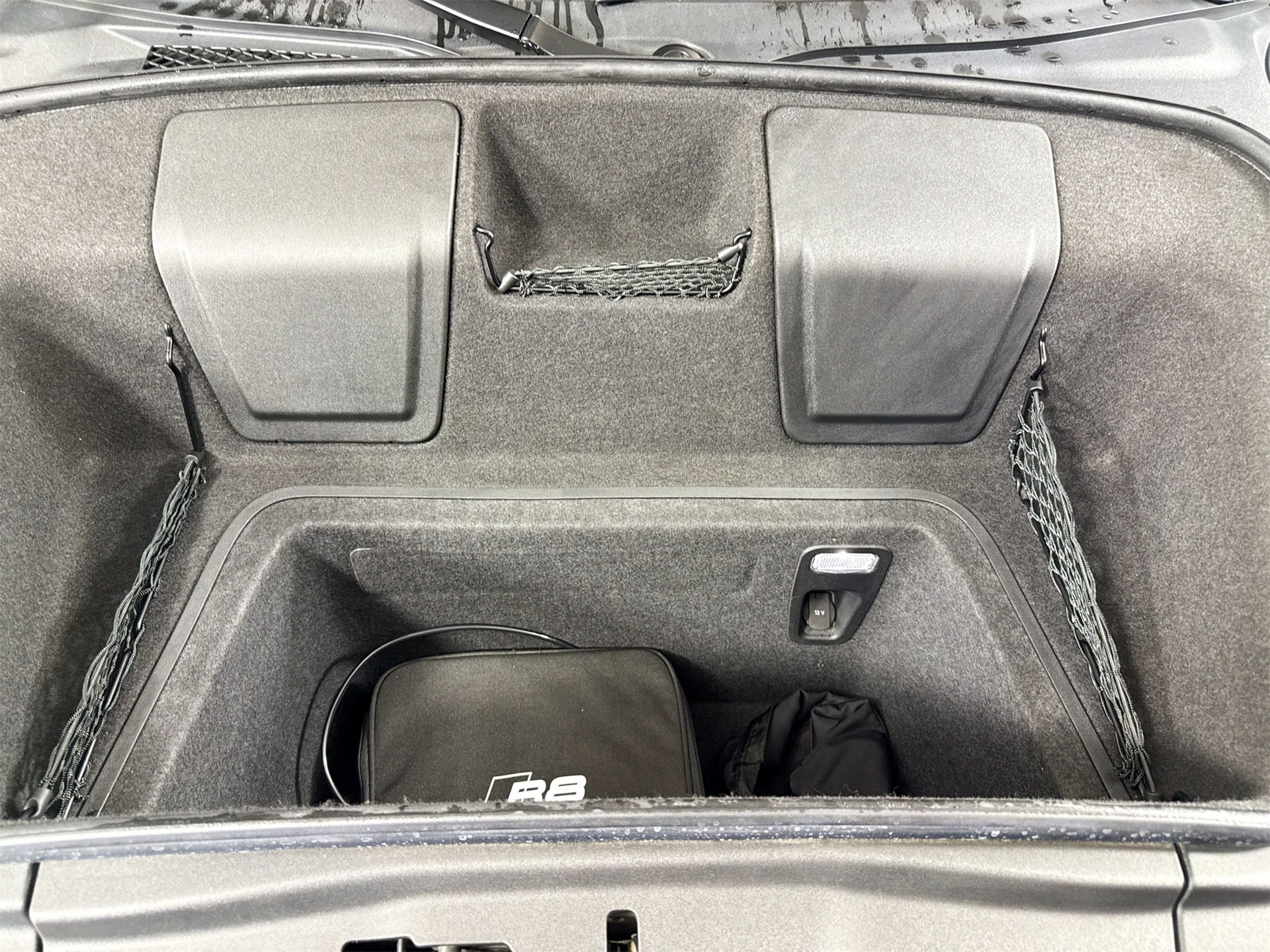 Used 2018 Audi R8 V10 w/ Premium Package image 20